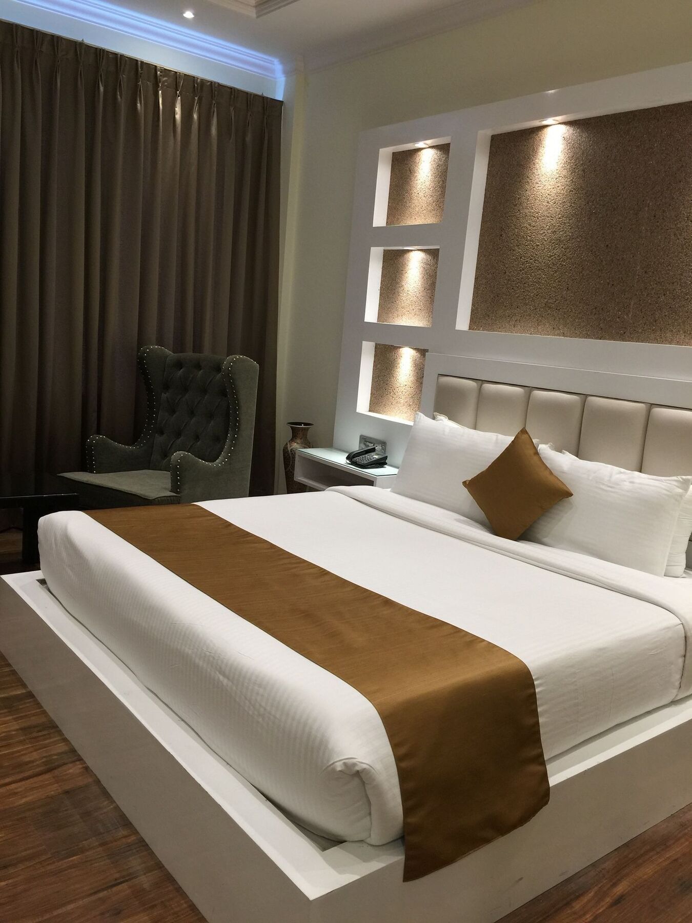Heritage Luxury Srīnagar Kültér fotó