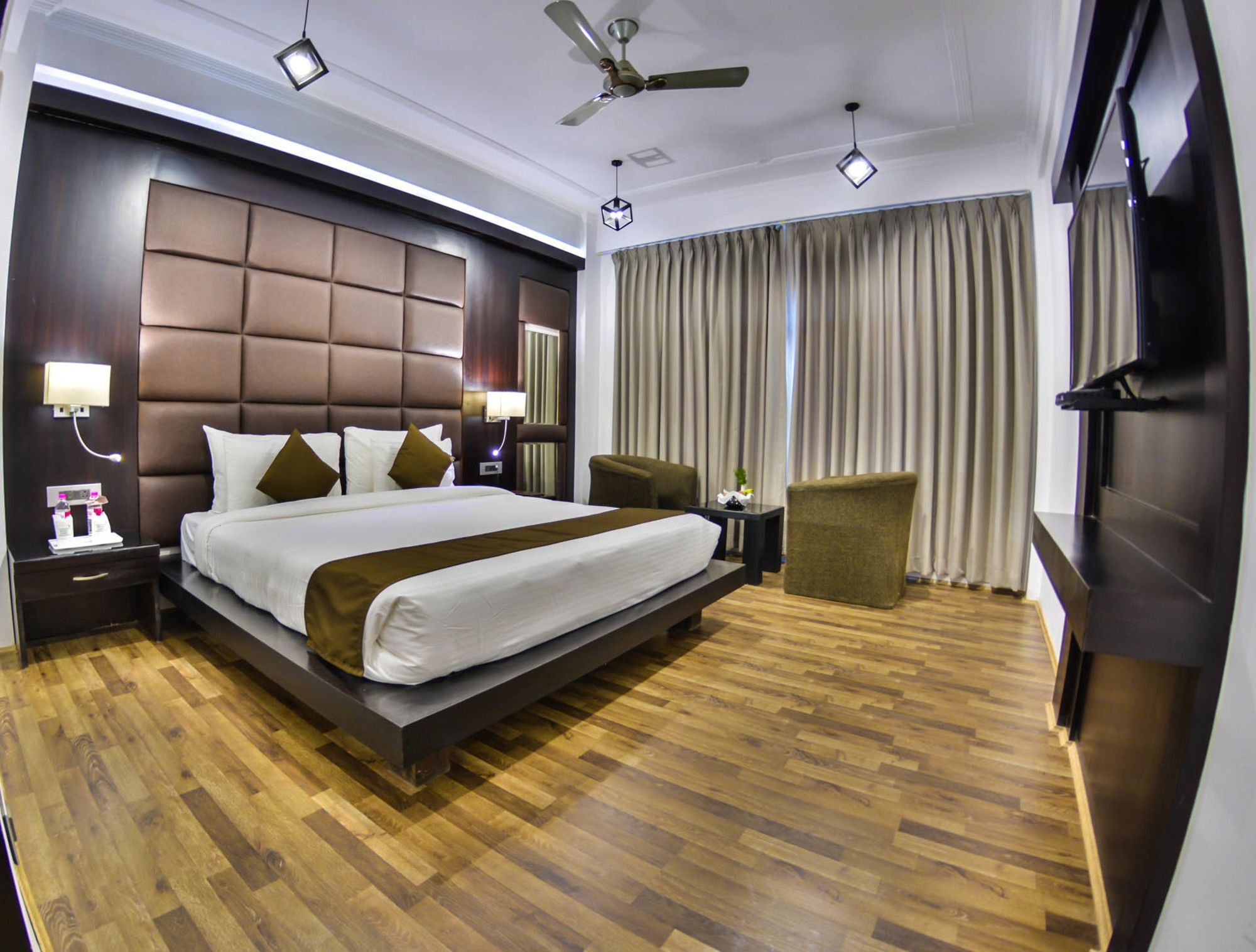 Heritage Luxury Srīnagar Kültér fotó